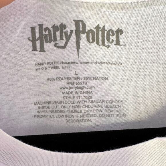 Harry Potter Hogwarts Metallic Graphic Juniors' White Gold T-Shirt | Sz L | NWOT - Picture 5 of 6